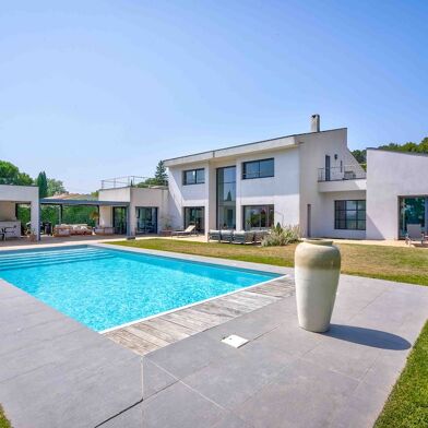 Maison 12 pièces 1995000 €