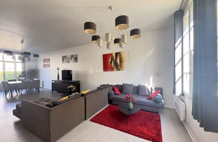 À VENDRE – Charmante Maison de Ville avec Jardin et Terrasse — photo 2