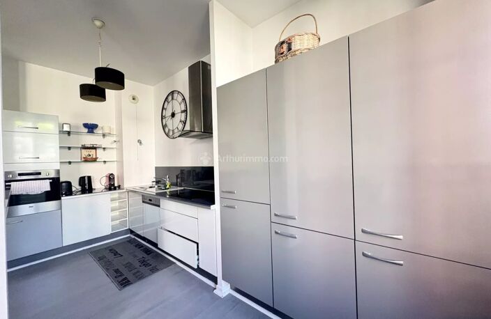 À VENDRE – Charmante Maison de Ville avec Jardin et Terrasse — photo 5