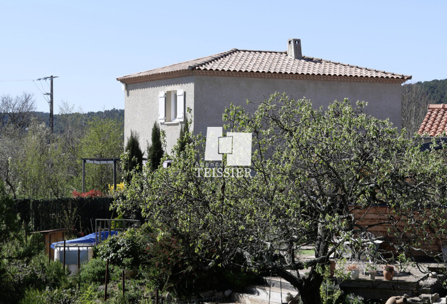 Villa — photo 1