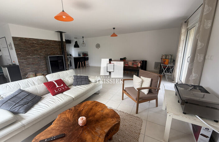 Villa — photo 4