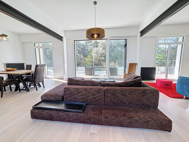 Maison contemporaine - Entièrement rénovée - 130,83m²  - 5 chambres — photo du bien