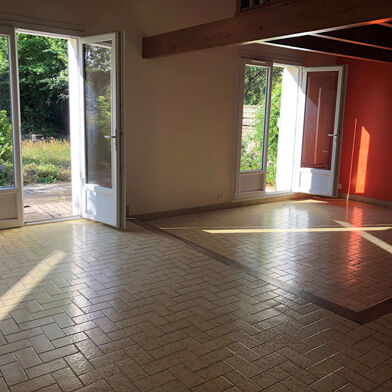 Maison 6 pièces 1760 €