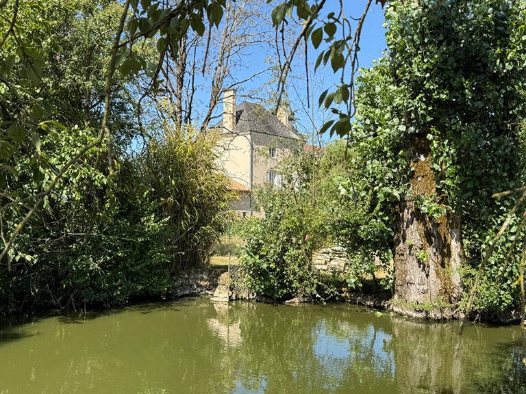 NIEUIL L'ESPOIR : CHARME ET HISTOIRE — photo 1