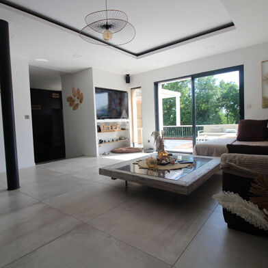 Maison 6 pièces 367000 €