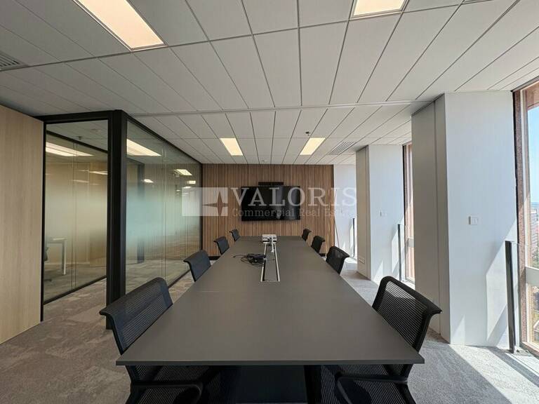 BUREAUX à LOUER — photo 1