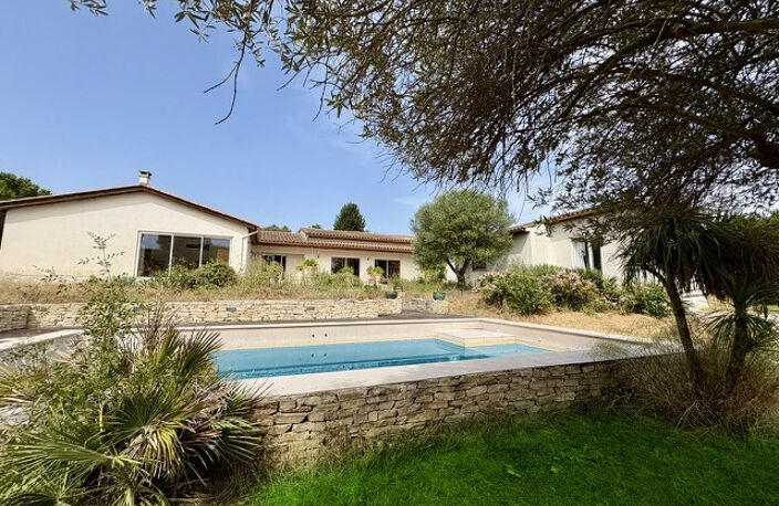 PROCHE CARCASSONNE- VILLA DE STANDING 310 m2- Piscine — photo 4