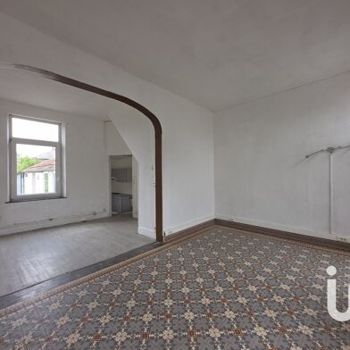 Maison 3 pièces 70300 €