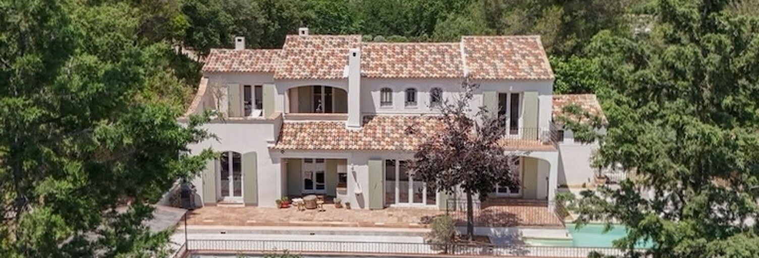 Maison 6 Pièces 230 m² à vendre à La Crau (83260)