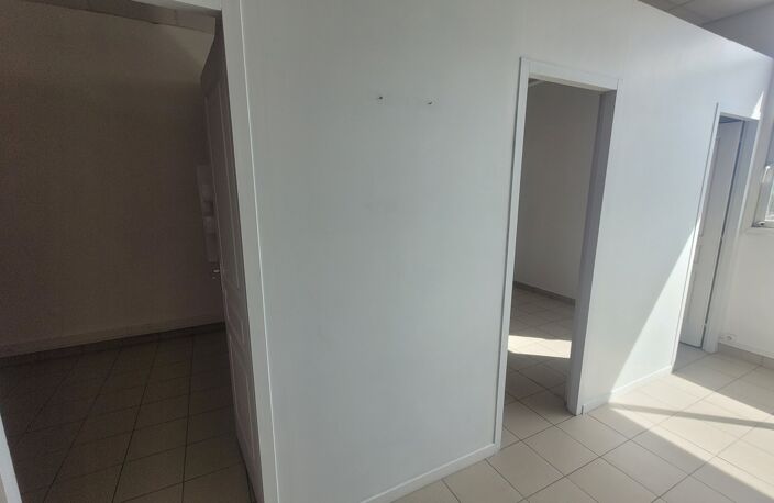 Bureau — photo 4