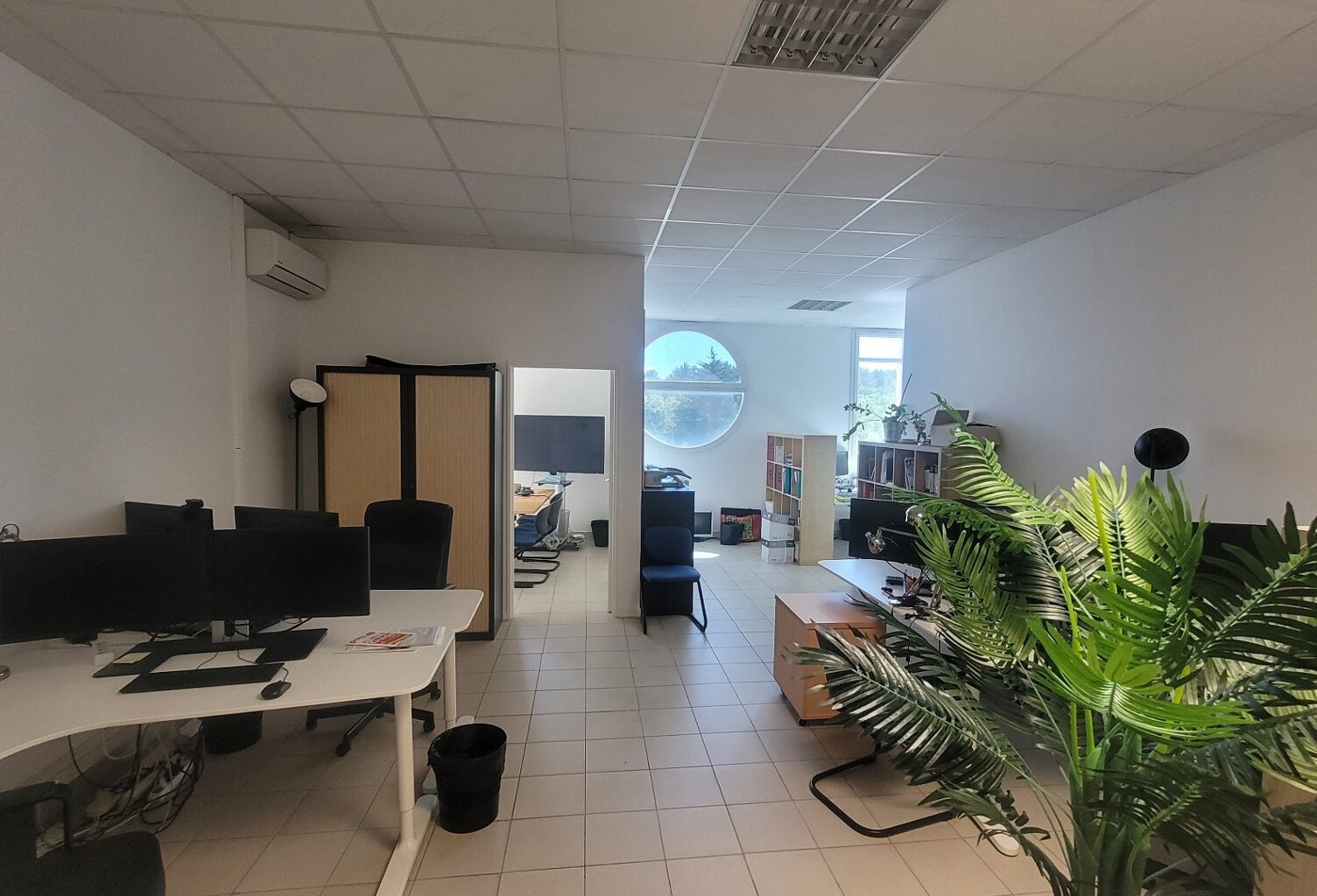 Bureau — photo 1
