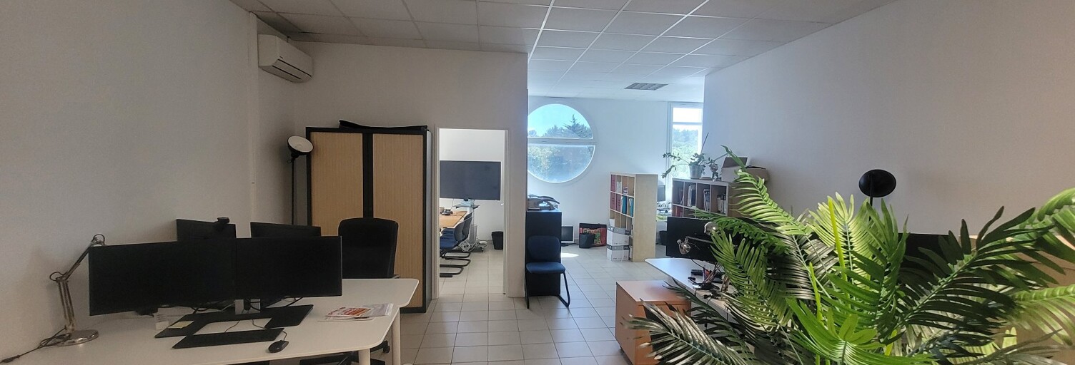 Bureau  54 m² à louer à Le Crès (34920)