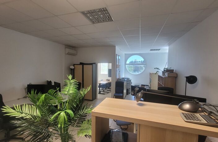 Bureau — photo 4