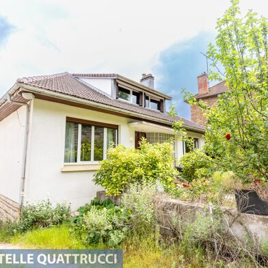 Maison 8 pièces 395000 €
