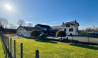 Commerce  700 m² à vendre à Igon (64800)