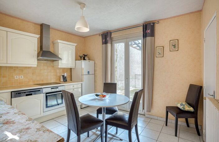 Maison de bourg de 5 pièces principales — photo 3