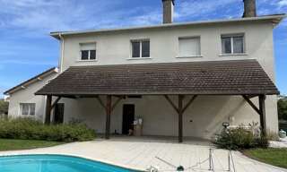 Maison 10 Pièces 330 m² à vendre à Gelos (64110)