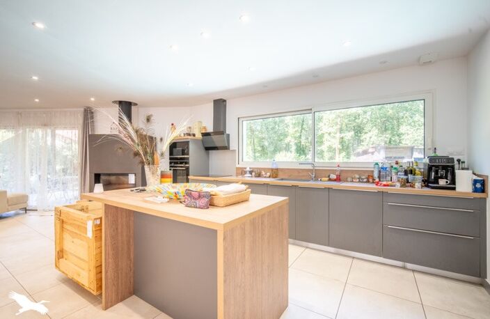 Contemporaine de 5 pièces principales — photo 2