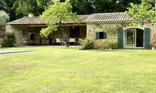 Maison 9 Pièces 237 m² à vendre à Uchaux (84100)