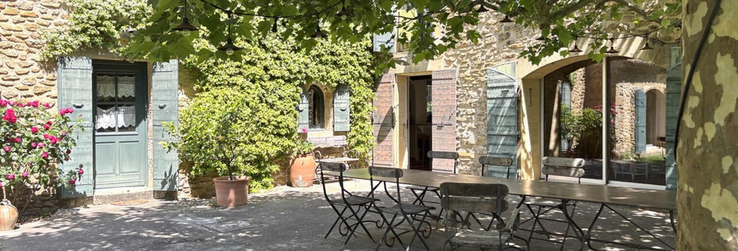 Maison 9 Pièces 237 m² à vendre à Uchaux (84100)