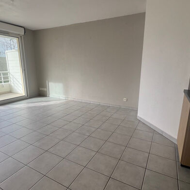 Appartement 3 pièces 920 €