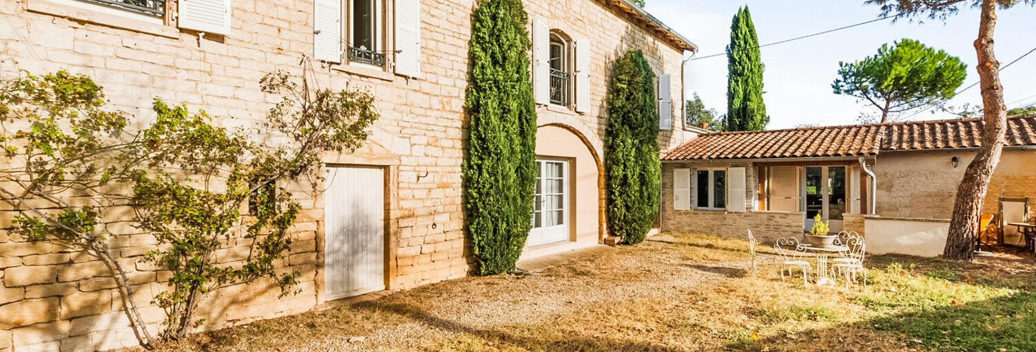 Maison 9 Pièces 246 m² à vendre à Pommiers (69480)