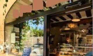 Commerce   m² à vendre à Fontvieille (13990)