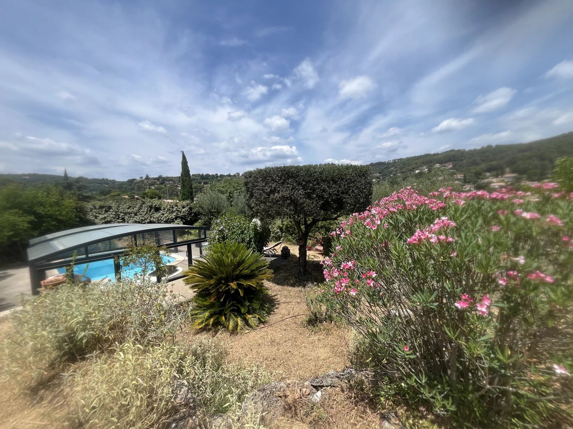 Villa / Maison 6 pièces  à vendre Cotignac 83570