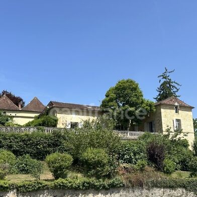 Maison 17 pièces 370000 €