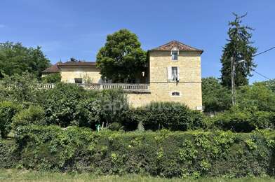Maison 17 pièces 370000 €