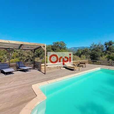 Maison 8 pièces 990000 €