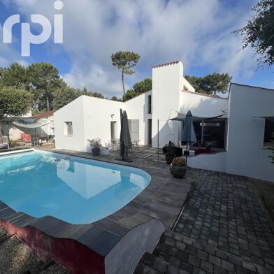 Maison 4 pièces 675000 €