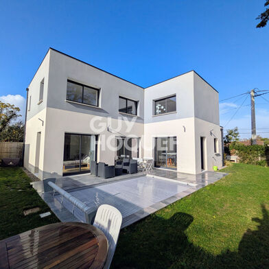 Maison 6 pièces 894400 €