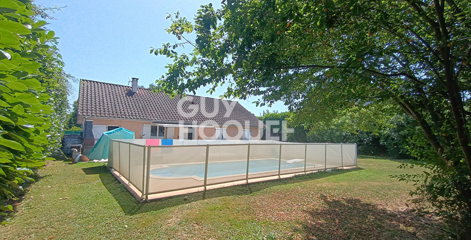 Maison Plain - pied à louer à Morestel -5 pièces - Piscine — photo 1