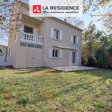 Maison 8 pièces 399000 €