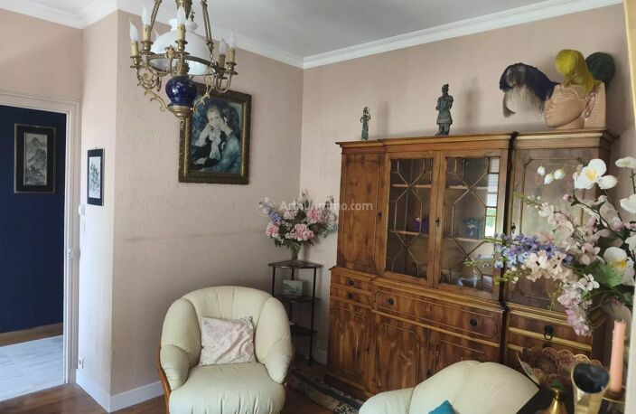Maison familiale à La Chartre sur le Loir — photo 3