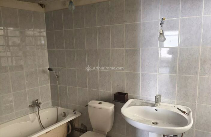 Maison à finir de rénover à La Chartre sur le Loir — photo 4