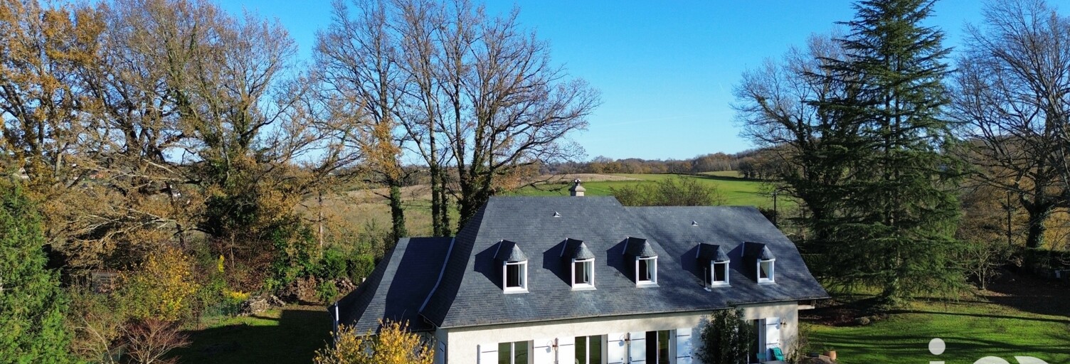 Maison 7 Pièces 189 m² à vendre à Buros (64160)