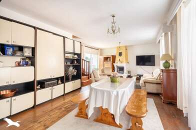 Maison 6 pièces 301815 €