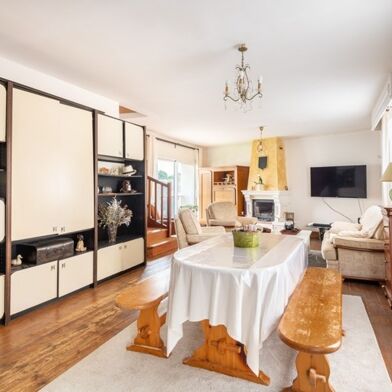 Maison 6 pièces 301815 €