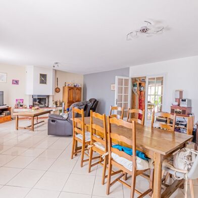 Maison 4 pièces 410670 €