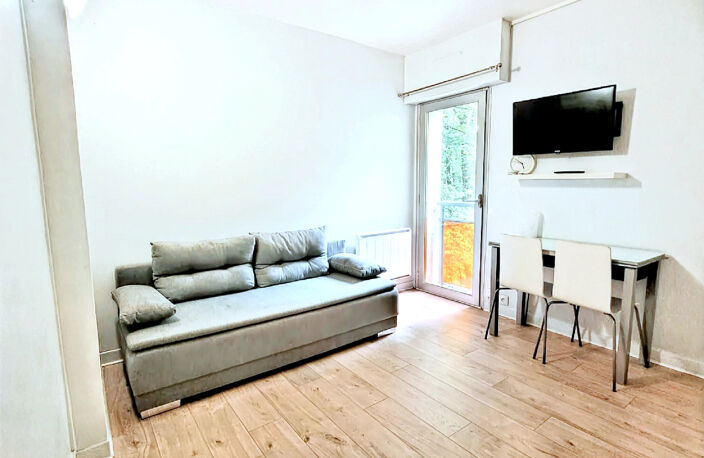 En vente au Plessis-Robinson : appartement dernier étage — photo 3