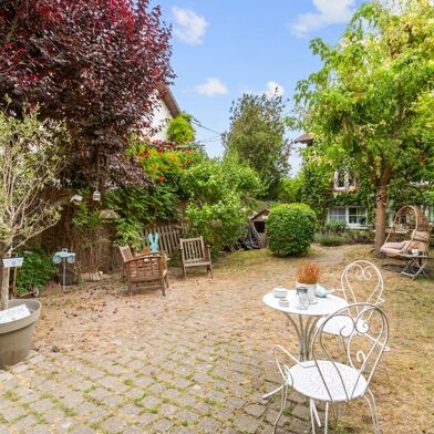 Maison 5 pièces 549000 €