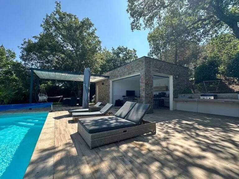 Magnifique maison d'architecte avec vue sur le Pic Saint Loup — photo 1