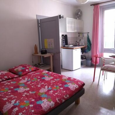Appartement 1 pièces 590 €