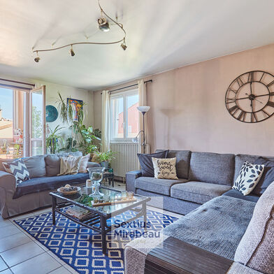 Appartement 4 pièces 275000 €