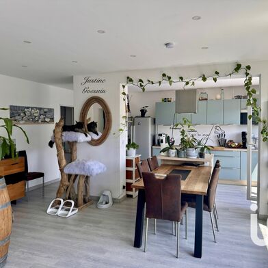 Appartement 4 pièces 260000 €