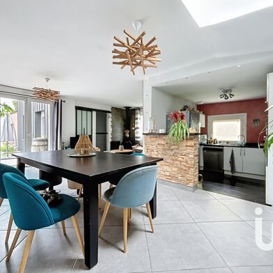 Maison 5 pièces 370000 €