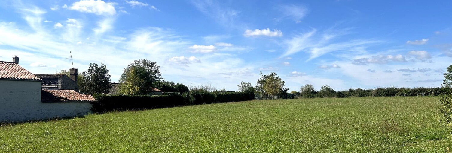 Terrain  1700 m² à vendre à Saint-Michel-le-Cloucq (85200)