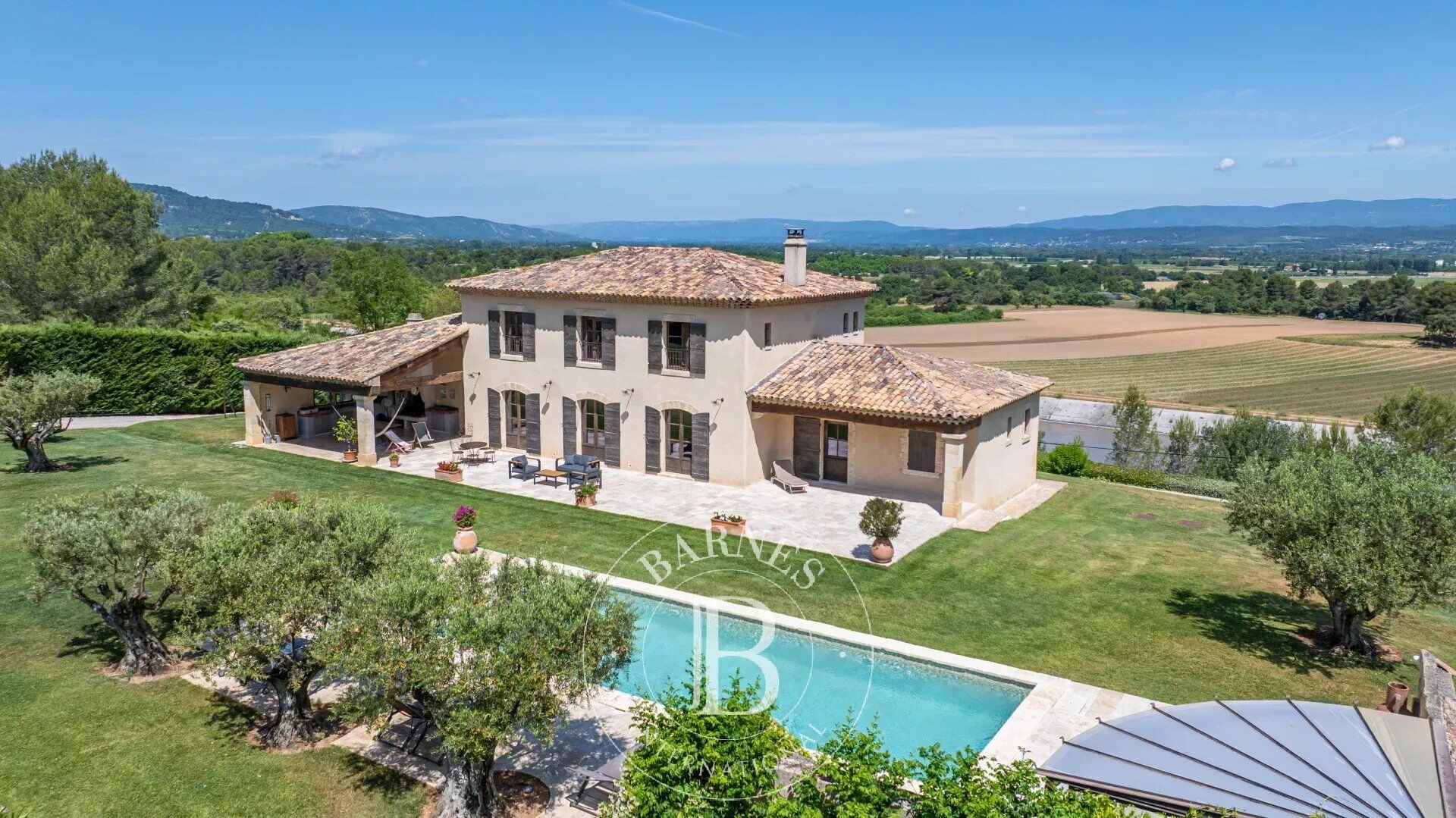 Villa / Maison  T8 à vendre Aix-en-Provence 13100